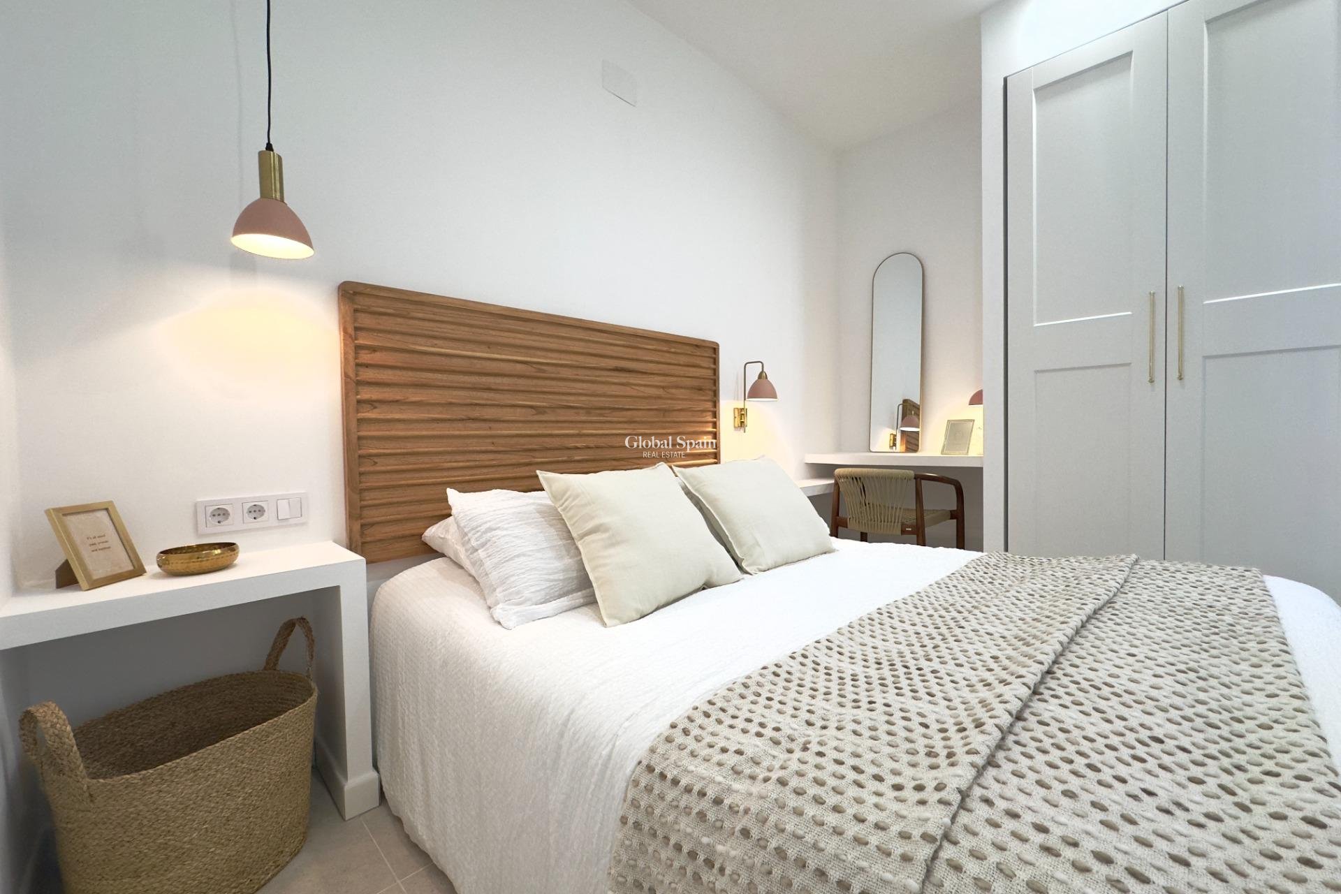 Wiederverkauf - WOHNUNG -
TORREVIEJA - La Siesta - El Salado - Torreta