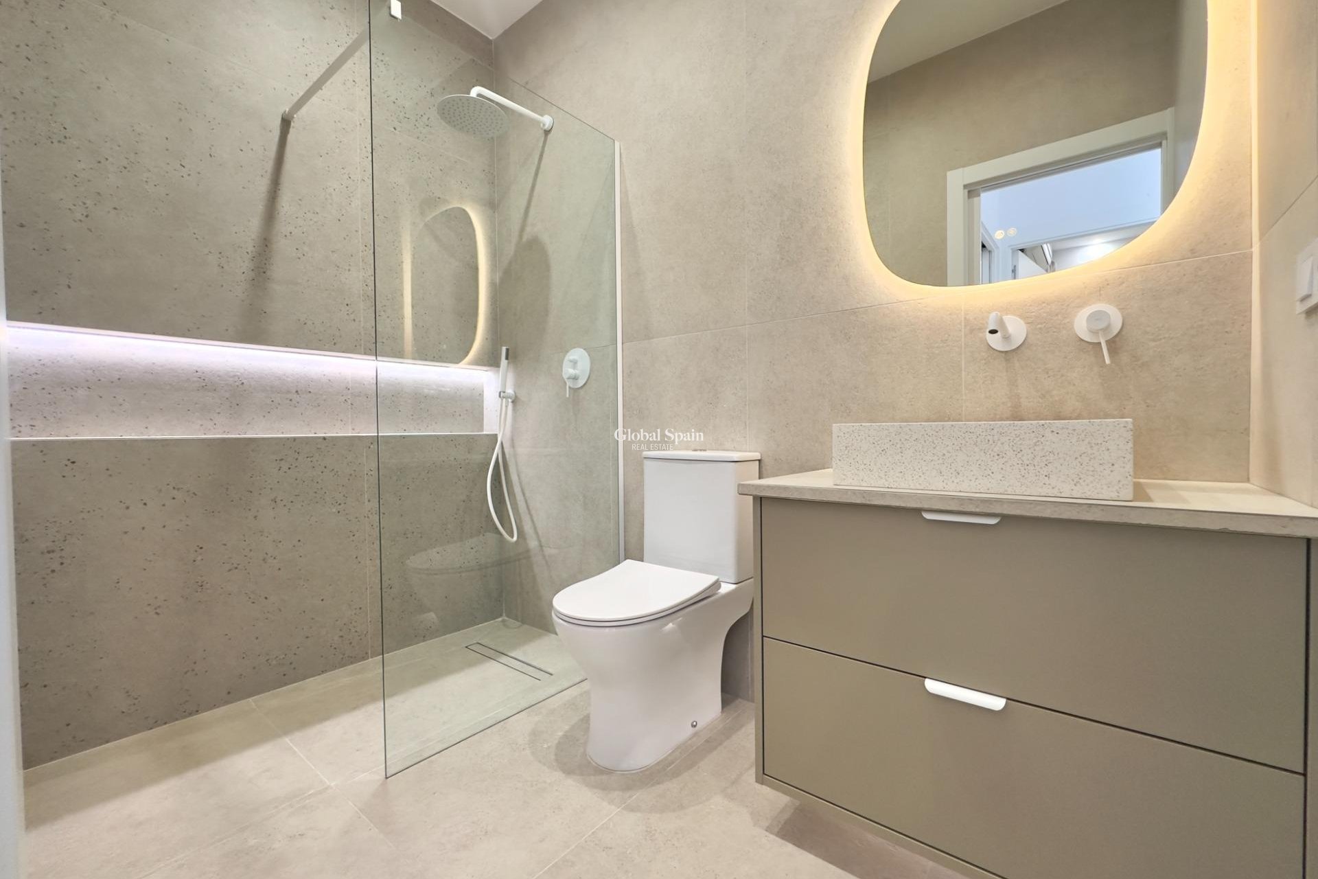 Wiederverkauf - WOHNUNG -
TORREVIEJA - La Siesta - El Salado - Torreta