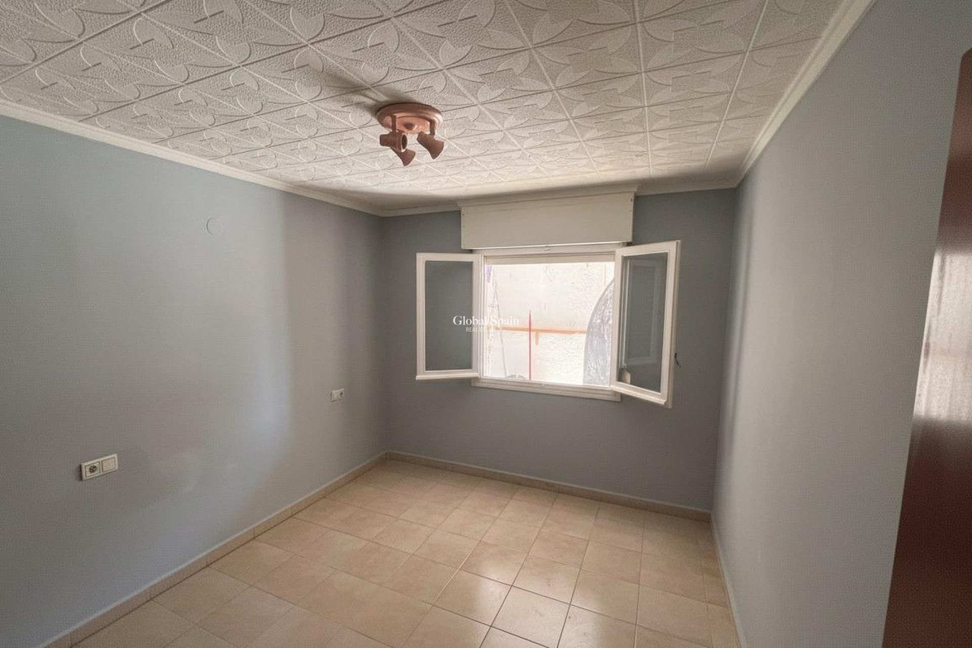 Wiederverkauf - WOHNUNG -
TORREVIEJA - La Siesta - El Salado - Torreta