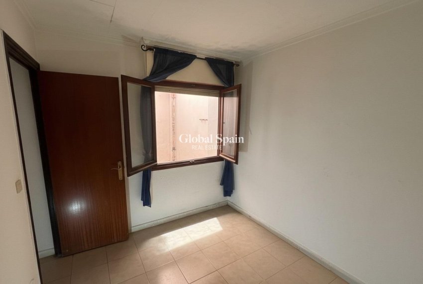 Wiederverkauf - WOHNUNG -
TORREVIEJA - La Siesta - El Salado - Torreta
