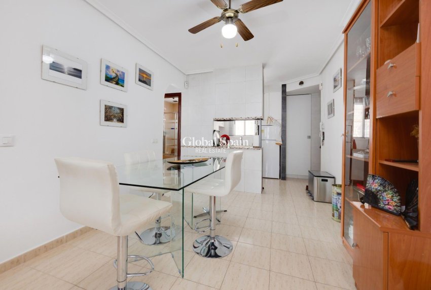 Wiederverkauf - WOHNUNG -
TORREVIEJA - La Siesta - El Salado - Torreta
