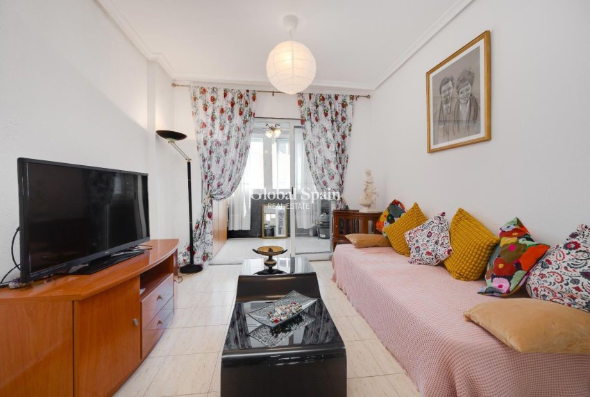 Wiederverkauf - WOHNUNG -
TORREVIEJA - La Siesta - El Salado - Torreta
