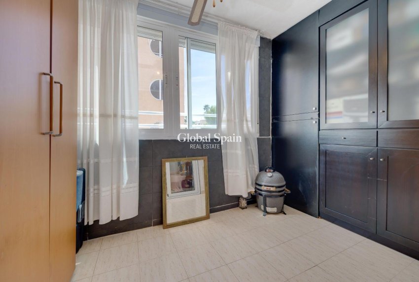 Wiederverkauf - WOHNUNG -
TORREVIEJA - La Siesta - El Salado - Torreta