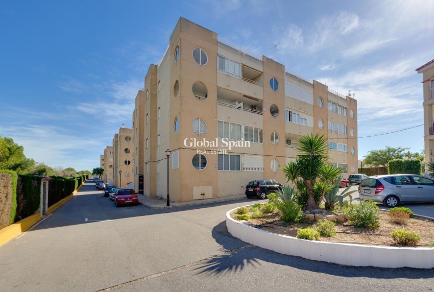 Wiederverkauf - WOHNUNG -
TORREVIEJA - La Siesta - El Salado - Torreta