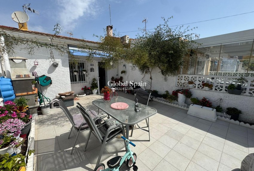 Wiederverkauf - WOHNUNG -
TORREVIEJA - La Siesta - El Salado - Torreta