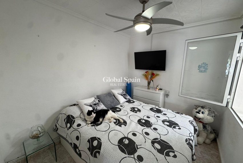 Wiederverkauf - WOHNUNG -
TORREVIEJA - La Siesta - El Salado - Torreta