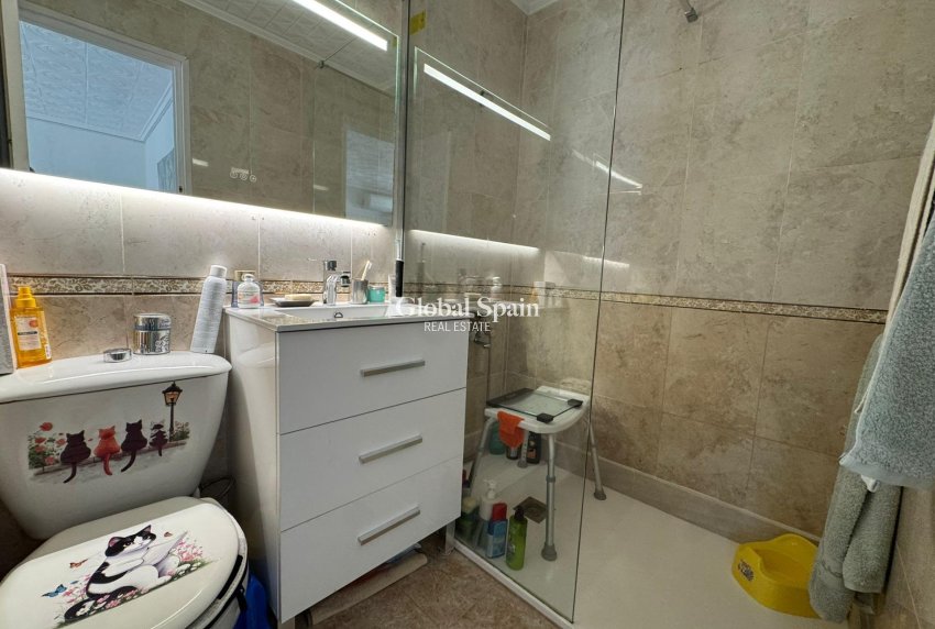 Wiederverkauf - WOHNUNG -
TORREVIEJA - La Siesta - El Salado - Torreta