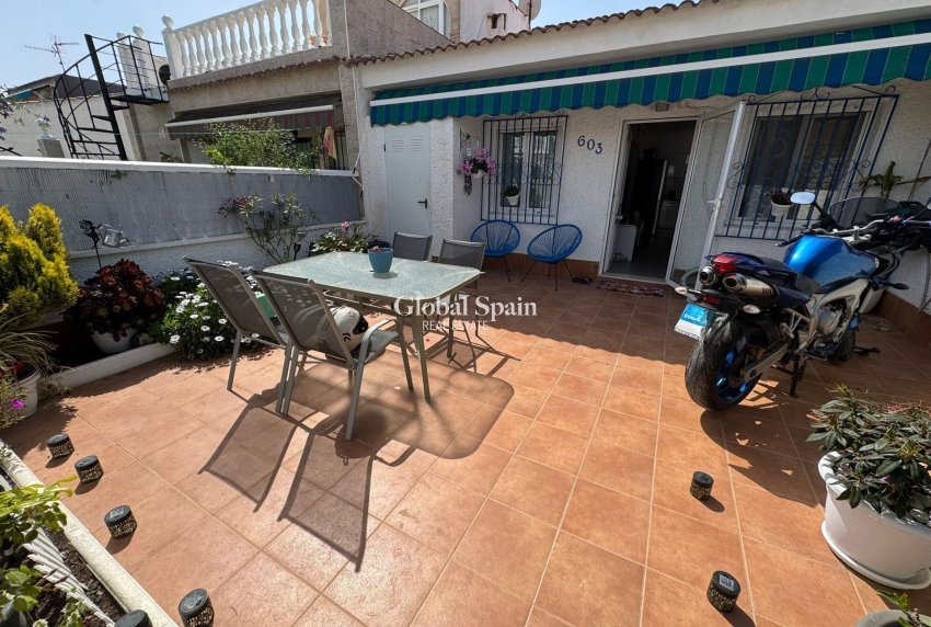 Wiederverkauf - WOHNUNG -
TORREVIEJA - La Siesta - El Salado - Torreta