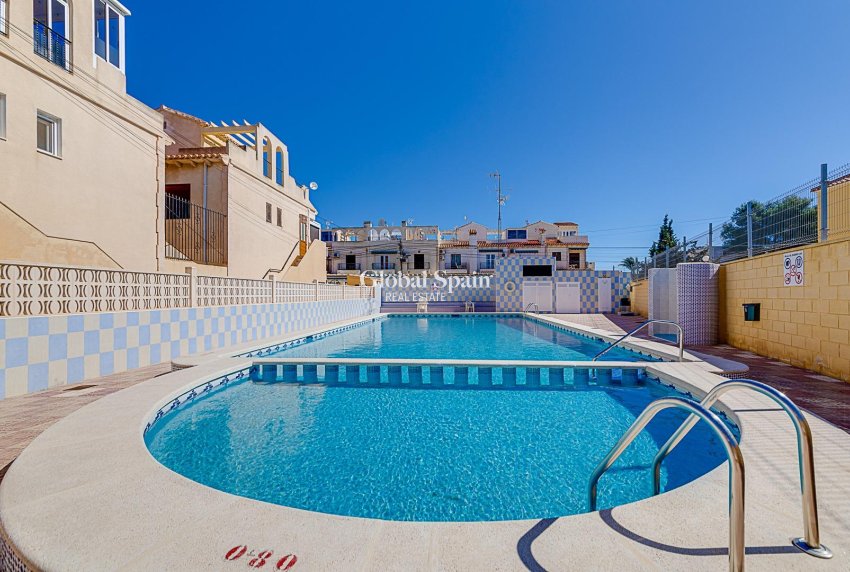 Wiederverkauf - WOHNUNG -
TORREVIEJA - La Siesta - El Salado - Torreta