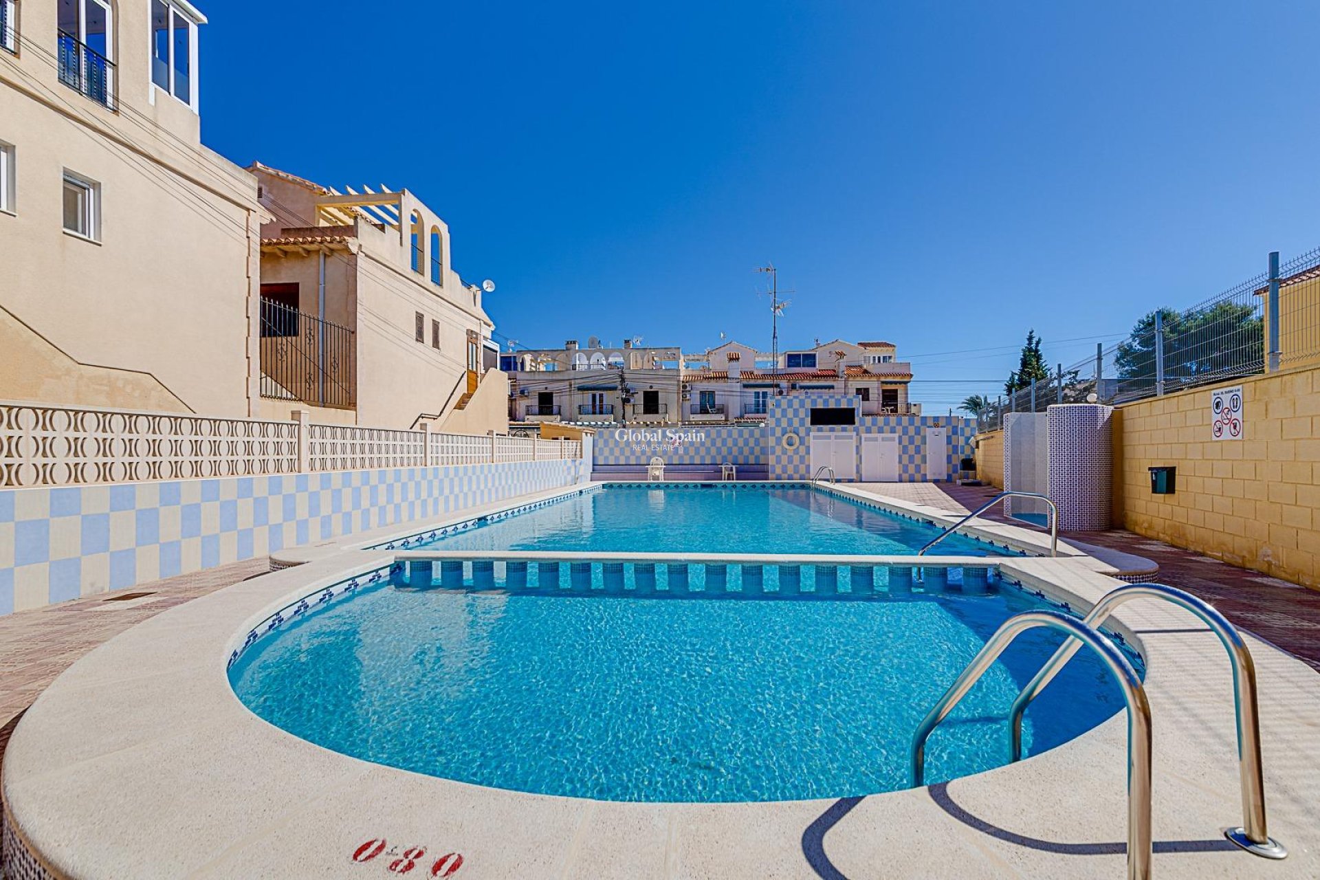 Wiederverkauf - WOHNUNG -
TORREVIEJA - La Siesta - El Salado - Torreta