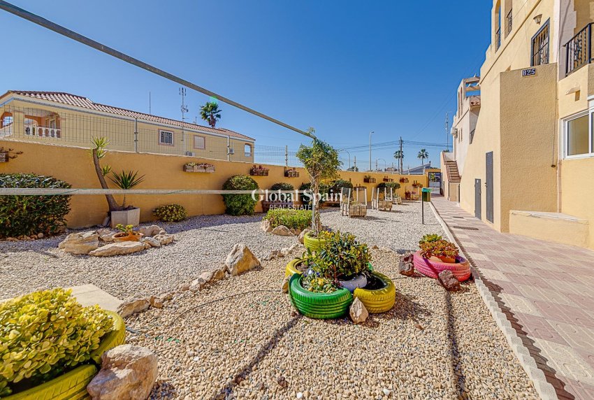 Wiederverkauf - WOHNUNG -
TORREVIEJA - La Siesta - El Salado - Torreta