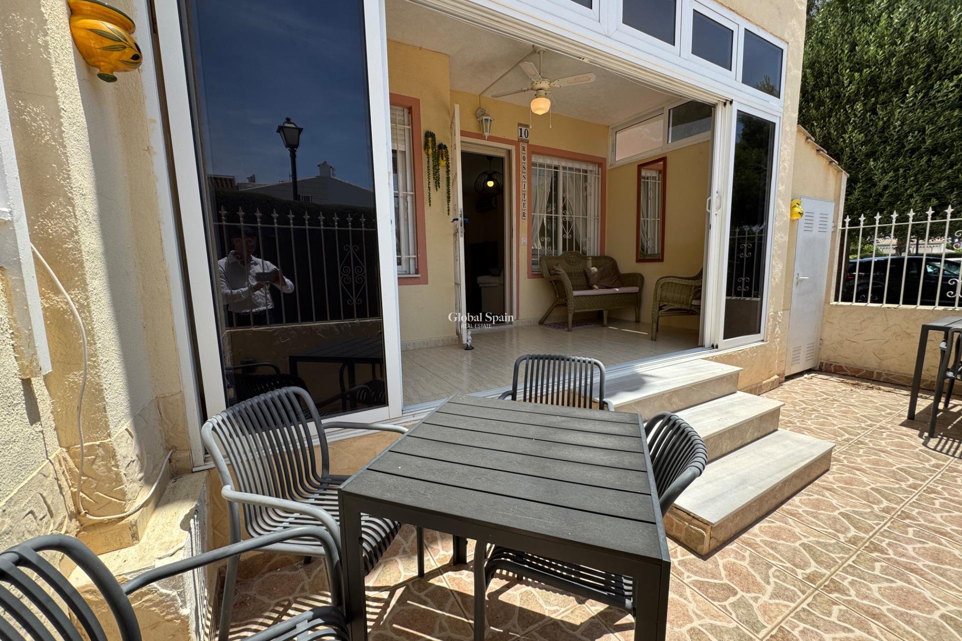 Wiederverkauf - WOHNUNG -
TORREVIEJA - La Siesta - El Salado - Torreta