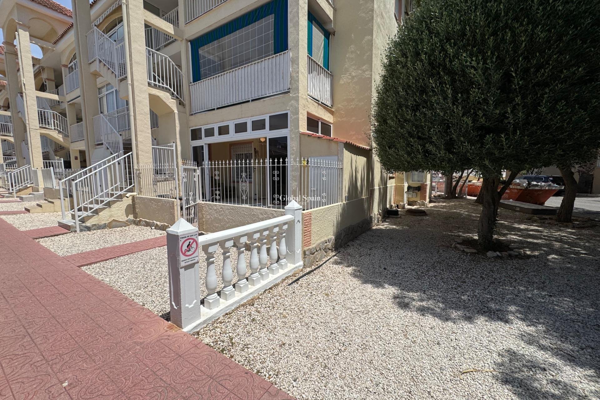 Wiederverkauf - WOHNUNG -
TORREVIEJA - La Siesta - El Salado - Torreta