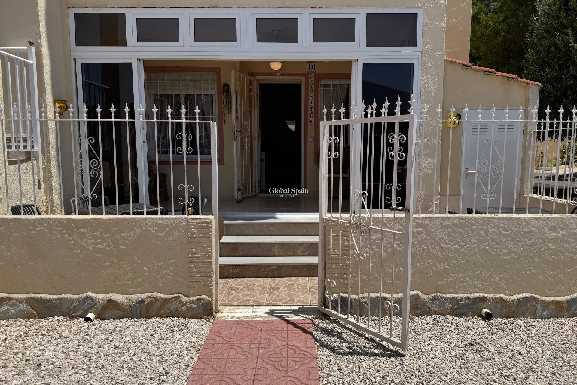 Wiederverkauf - WOHNUNG -
TORREVIEJA - La Siesta - El Salado - Torreta