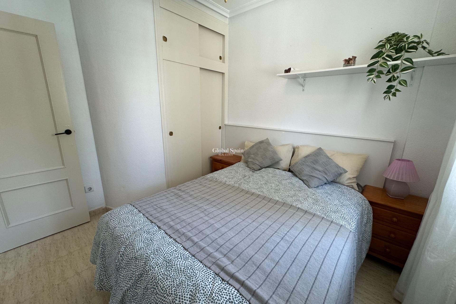 Wiederverkauf - WOHNUNG -
TORREVIEJA - La Siesta - El Salado - Torreta
