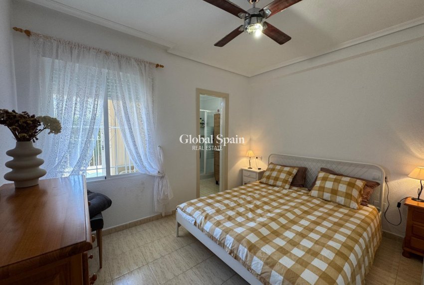 Wiederverkauf - WOHNUNG -
TORREVIEJA - La Siesta - El Salado - Torreta