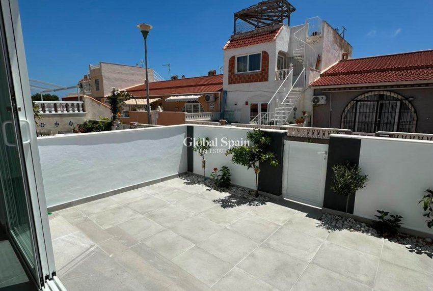 Wiederverkauf - WOHNUNG -
TORREVIEJA - La Siesta - El Salado - Torreta