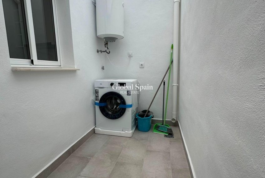 Wiederverkauf - WOHNUNG -
TORREVIEJA - La Siesta - El Salado - Torreta
