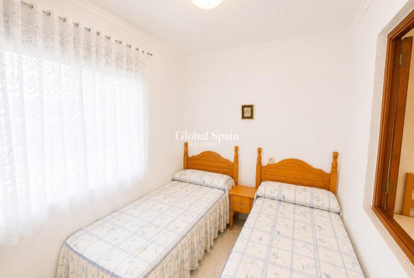 Wiederverkauf - WOHNUNG -
TORREVIEJA - La Siesta - El Salado - Torreta