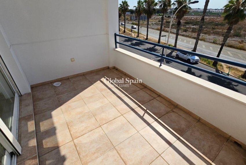 Wiederverkauf - WOHNUNG -
TORREVIEJA - La Veleta