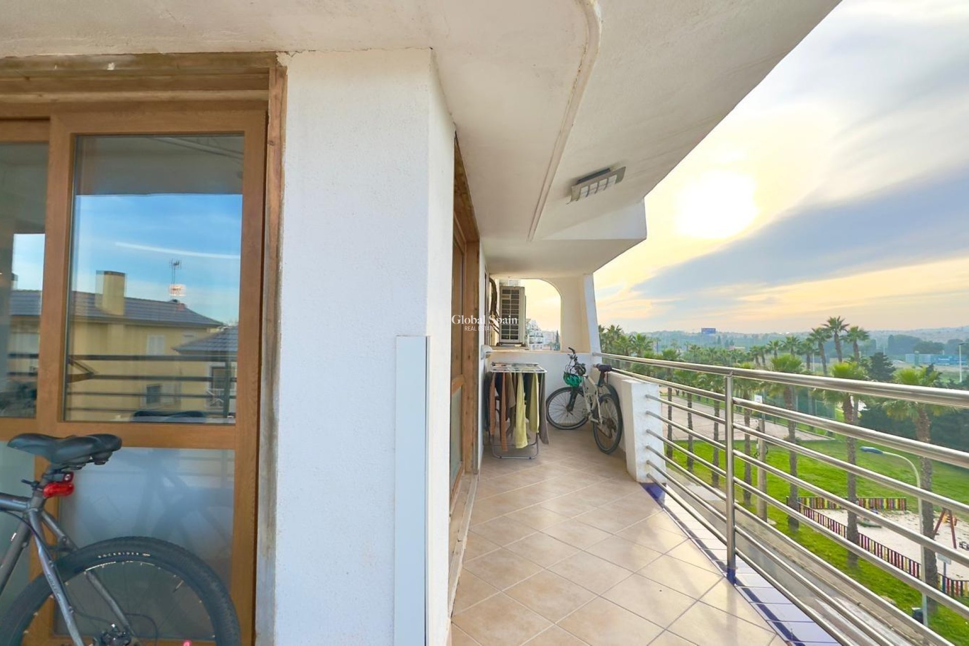 Wiederverkauf - WOHNUNG -
TORREVIEJA - La Veleta