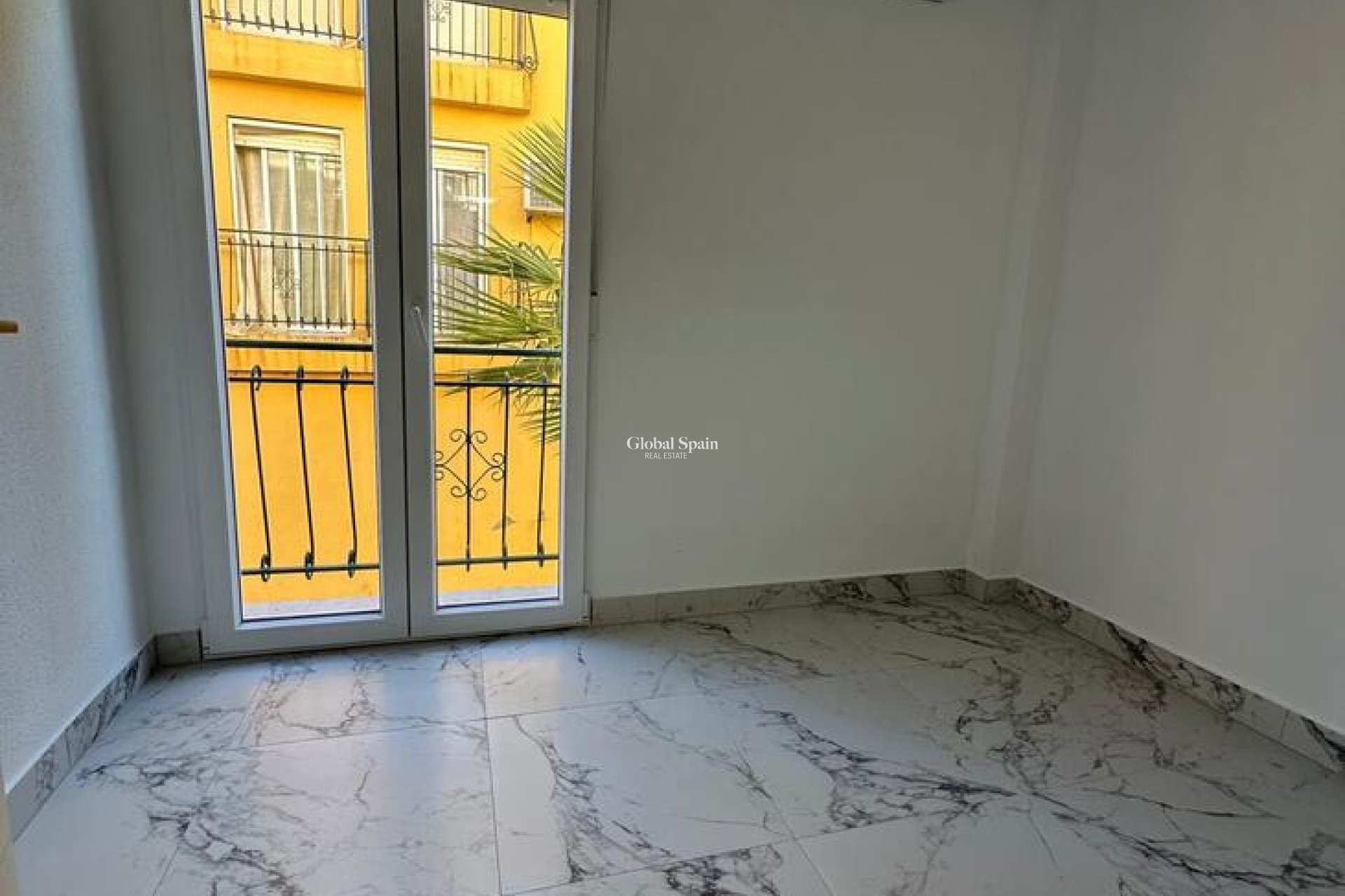 Wiederverkauf - WOHNUNG -
TORREVIEJA - La Veleta