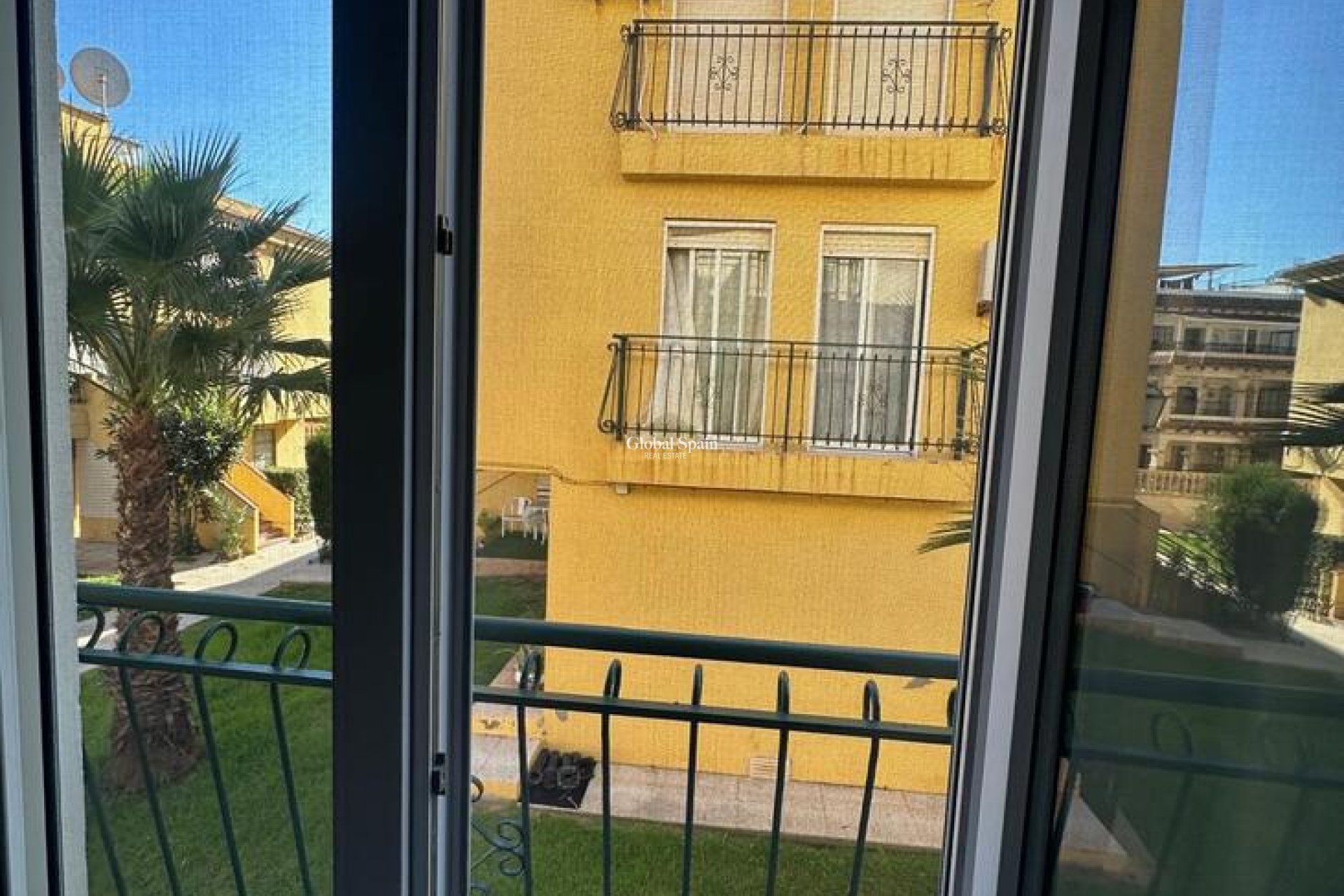 Wiederverkauf - WOHNUNG -
TORREVIEJA - La Veleta