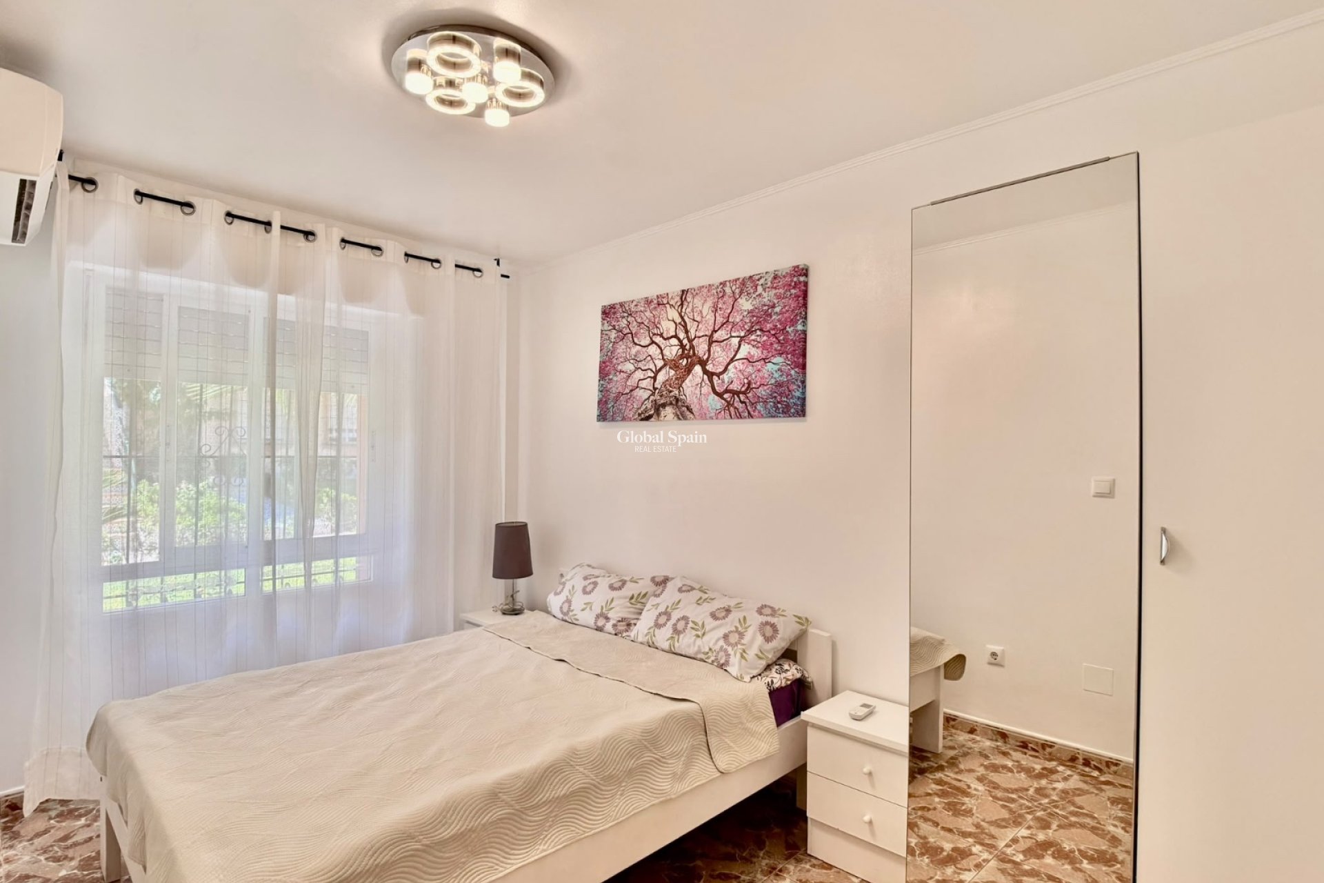 Wiederverkauf - WOHNUNG -
TORREVIEJA - La veleta