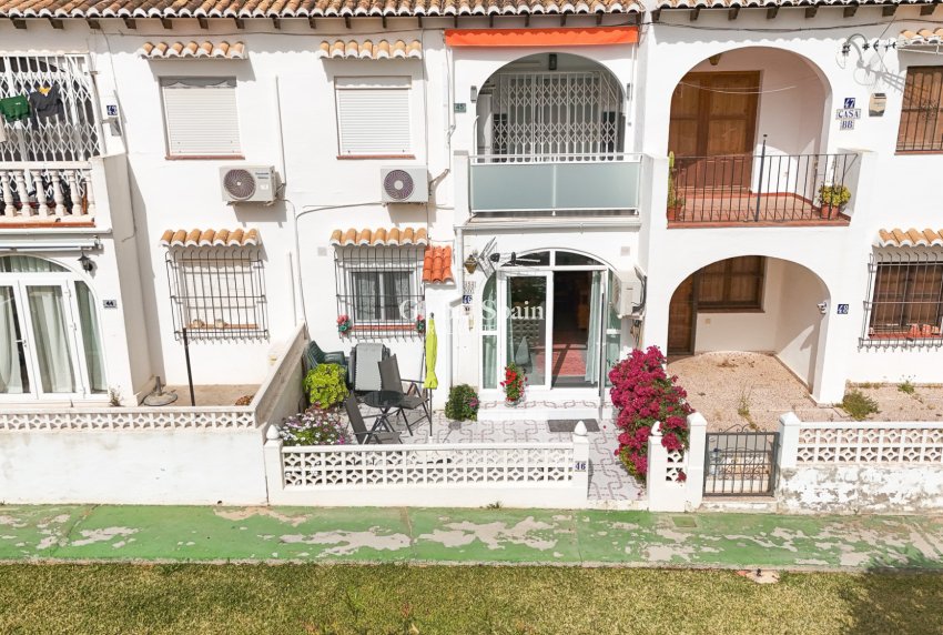 Wiederverkauf - WOHNUNG -
TORREVIEJA - Lago jardin