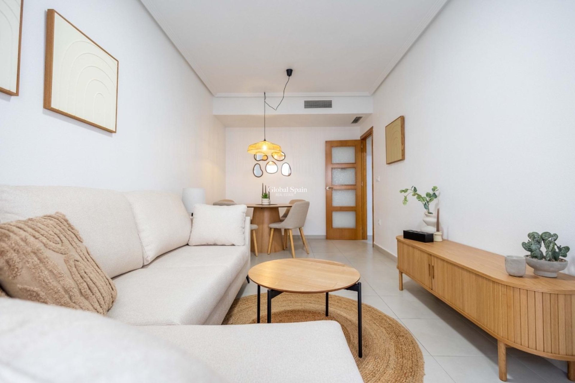Wiederverkauf - WOHNUNG -
TORREVIEJA - Las calas