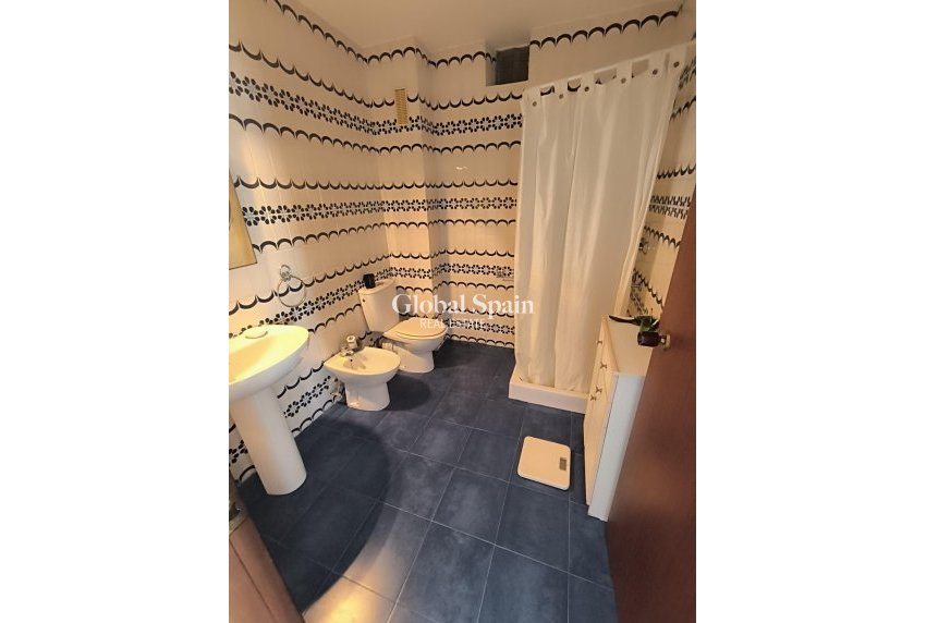 Wiederverkauf - WOHNUNG -
TORREVIEJA - Las Piscinas Naturales