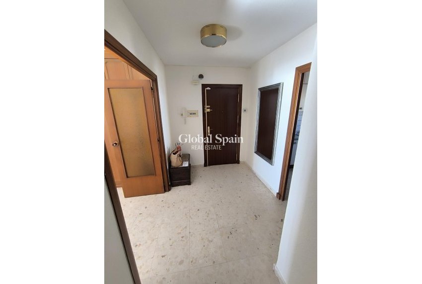 Wiederverkauf - WOHNUNG -
TORREVIEJA - Las Piscinas Naturales