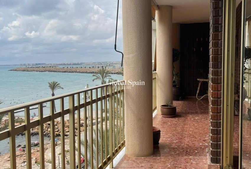 Wiederverkauf - WOHNUNG -
TORREVIEJA - Las Piscinas Naturales