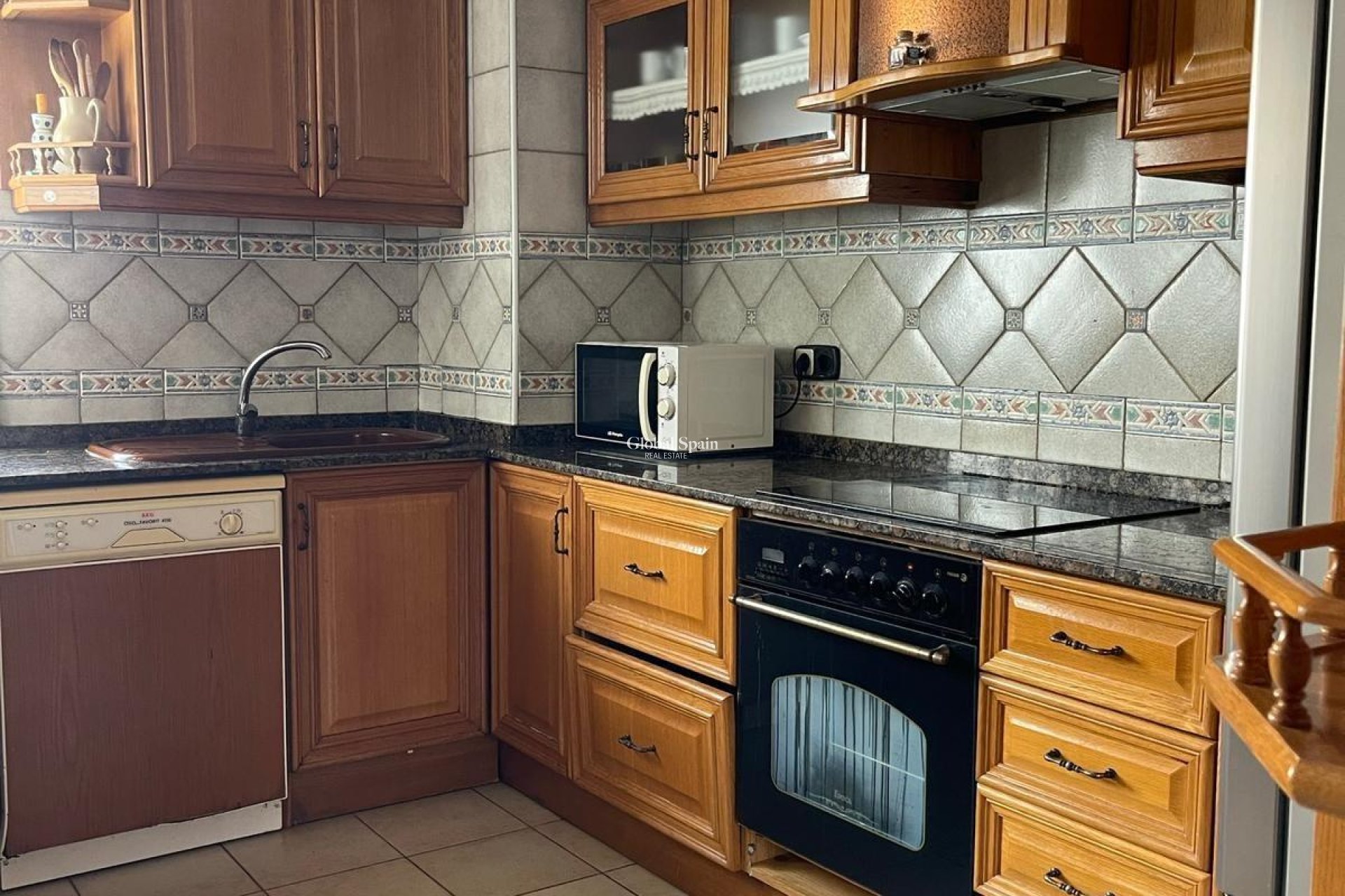 Wiederverkauf - WOHNUNG -
TORREVIEJA - Las Piscinas Naturales