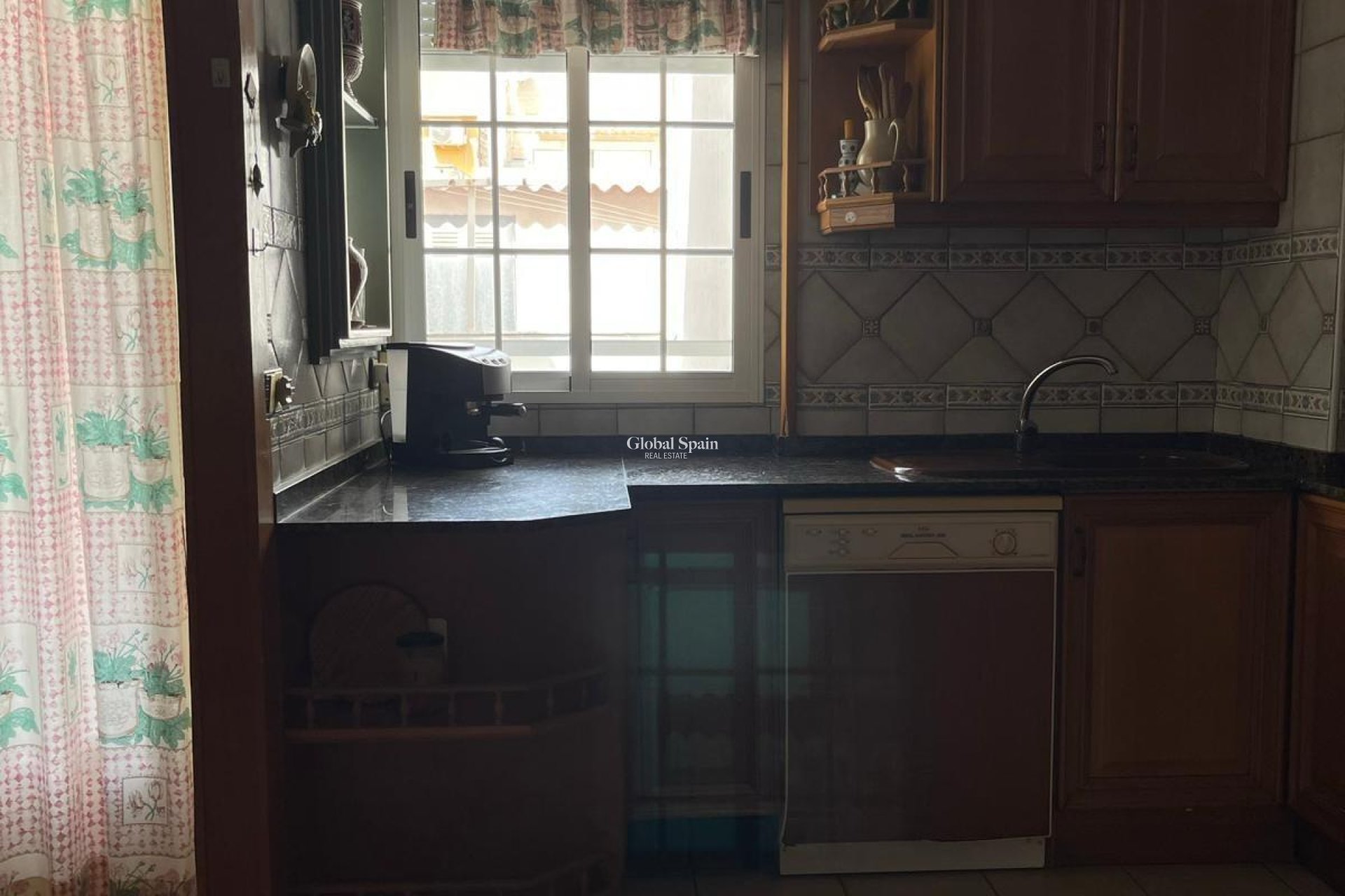 Wiederverkauf - WOHNUNG -
TORREVIEJA - Las Piscinas Naturales