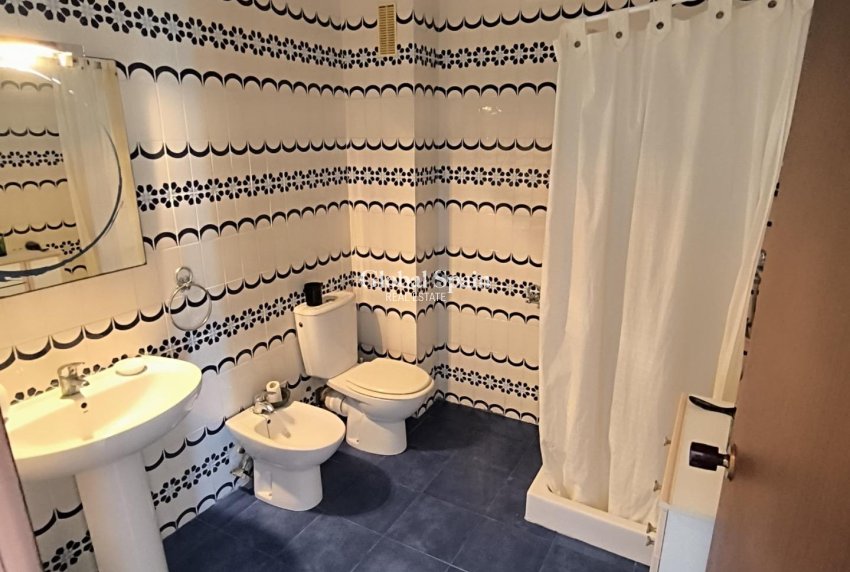 Wiederverkauf - WOHNUNG -
TORREVIEJA - Las Piscinas Naturales