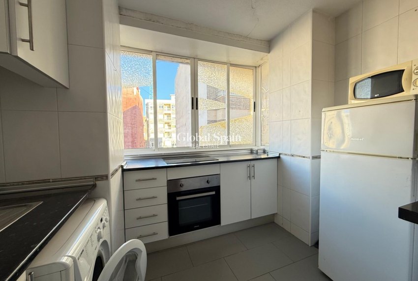 Wiederverkauf - WOHNUNG -
TORREVIEJA - Las Piscinas Naturales