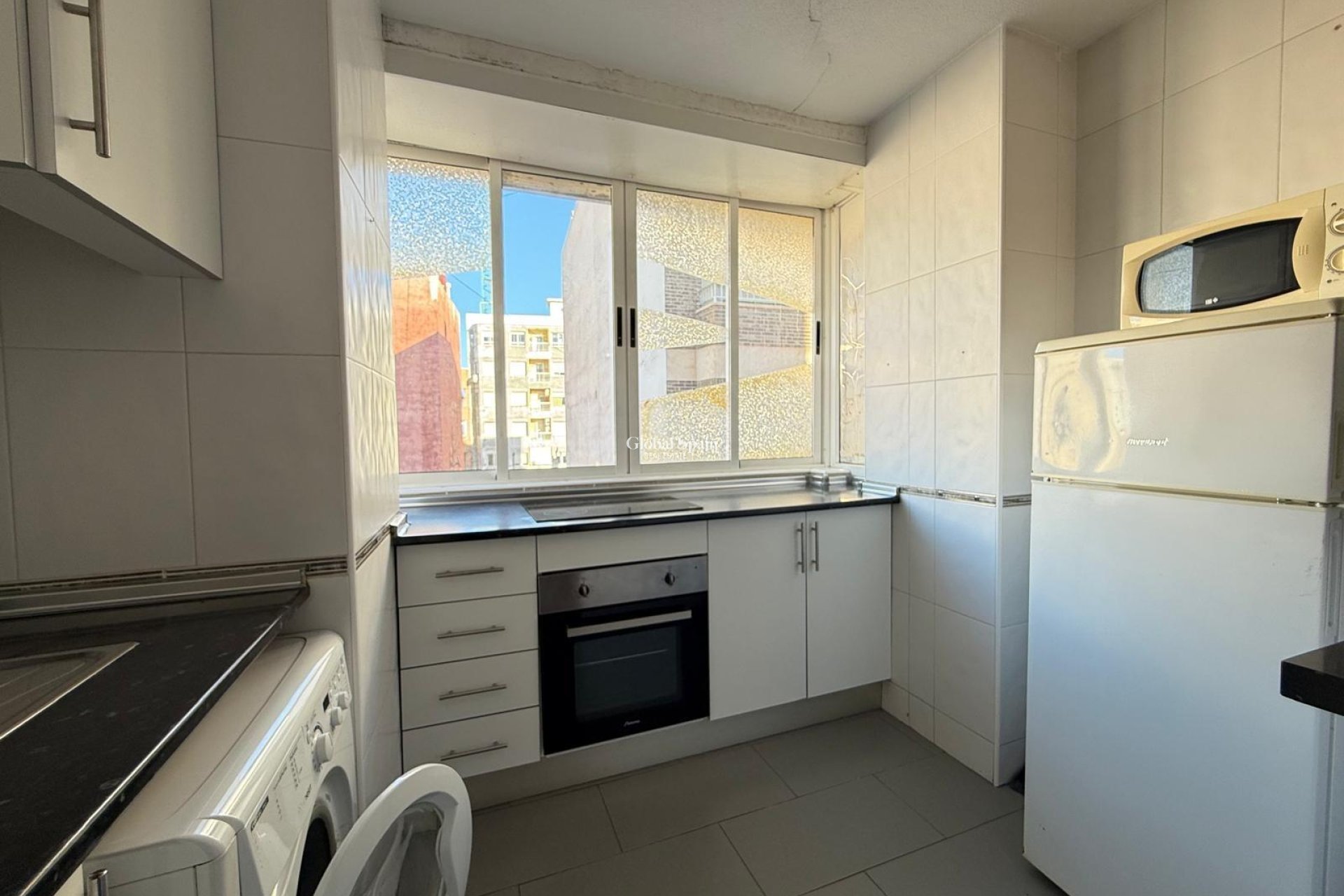 Wiederverkauf - WOHNUNG -
TORREVIEJA - Las Piscinas Naturales