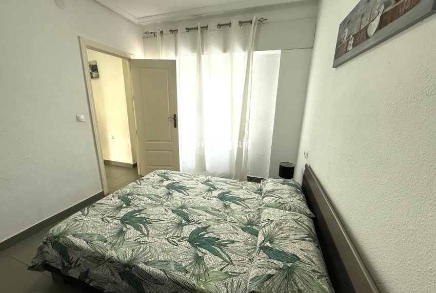Wiederverkauf - WOHNUNG -
TORREVIEJA - Las Piscinas Naturales