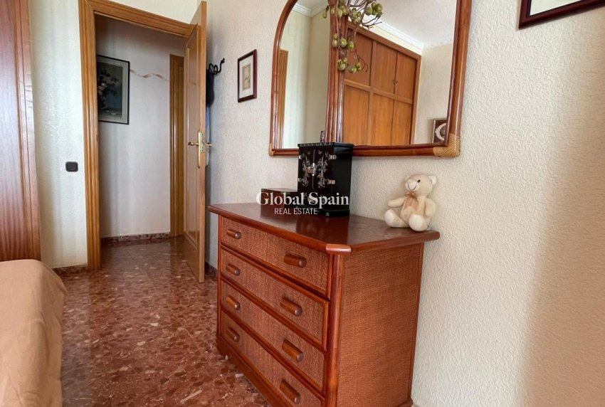 Wiederverkauf - WOHNUNG -
TORREVIEJA - Las Piscinas Naturales