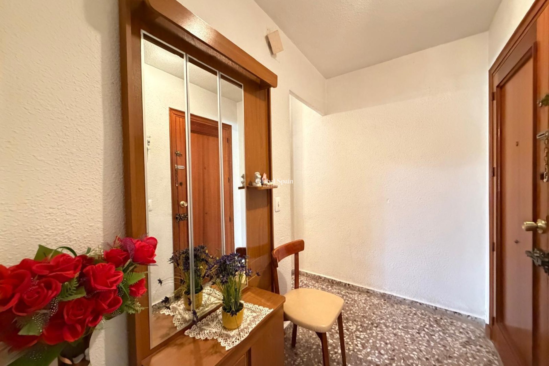 Wiederverkauf - WOHNUNG -
TORREVIEJA - Las Piscinas Naturales