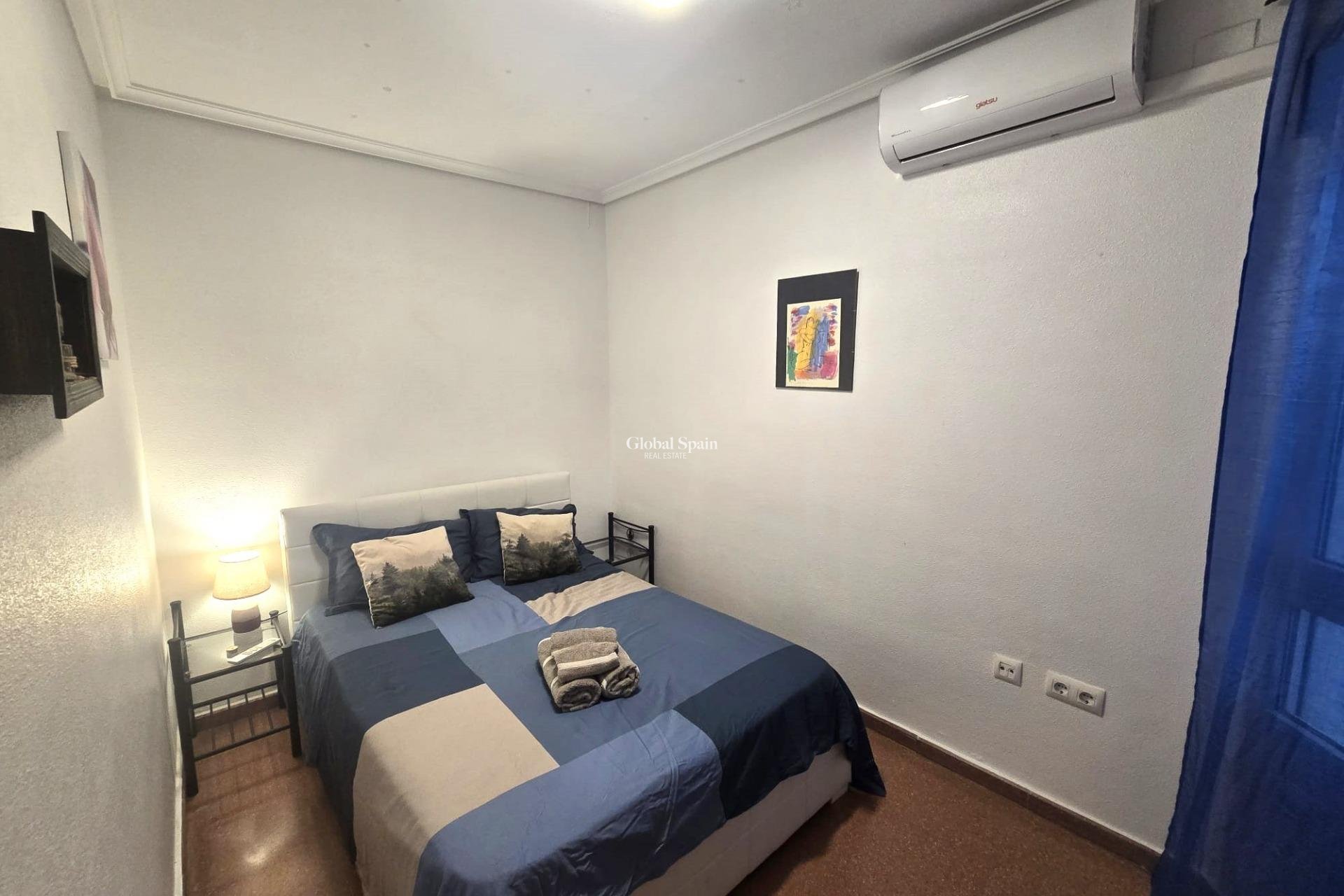 Wiederverkauf - WOHNUNG -
TORREVIEJA - Las Piscinas Naturales