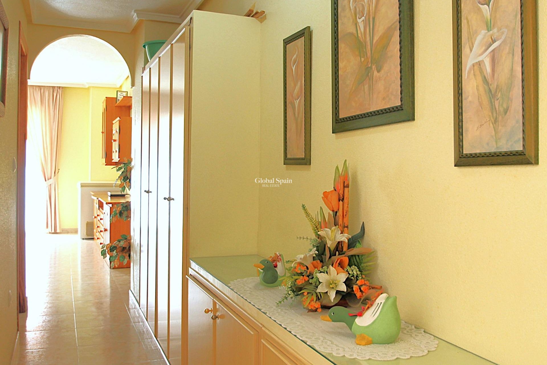 Wiederverkauf - WOHNUNG -
TORREVIEJA - Las Piscinas Naturales