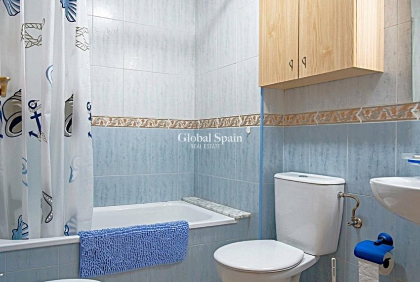 Wiederverkauf - WOHNUNG -
TORREVIEJA - Las Piscinas Naturales