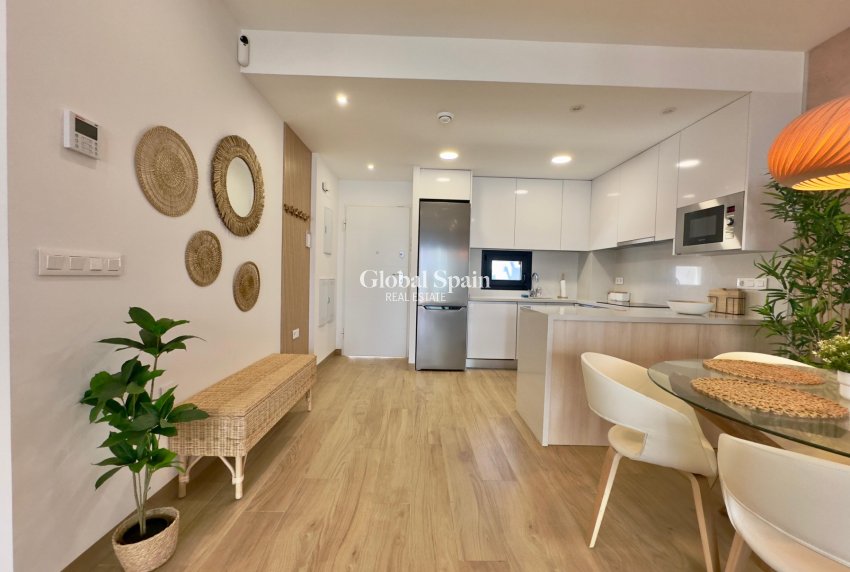 Wiederverkauf - WOHNUNG -
TORREVIEJA - LOS BALCONES - LOS ALTOS