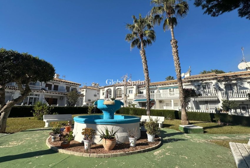 Wiederverkauf - WOHNUNG -
TORREVIEJA - LOS BALCONES - LOS ALTOS