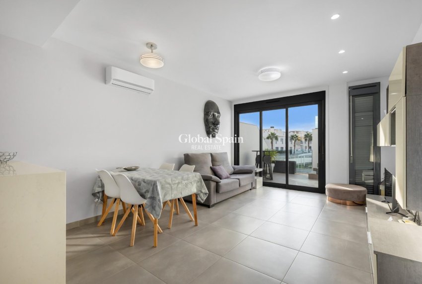 Wiederverkauf - WOHNUNG -
TORREVIEJA - LOS BALCONES - LOS ALTOS