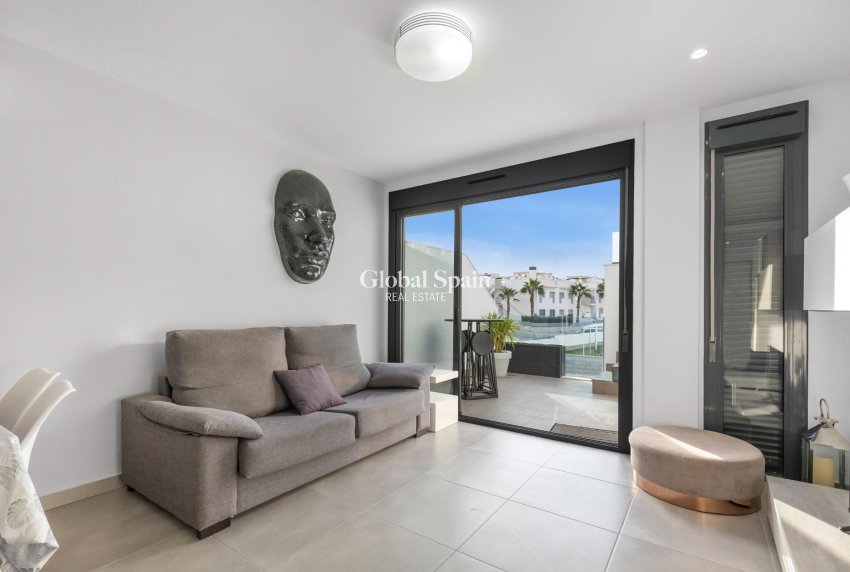 Wiederverkauf - WOHNUNG -
TORREVIEJA - LOS BALCONES - LOS ALTOS