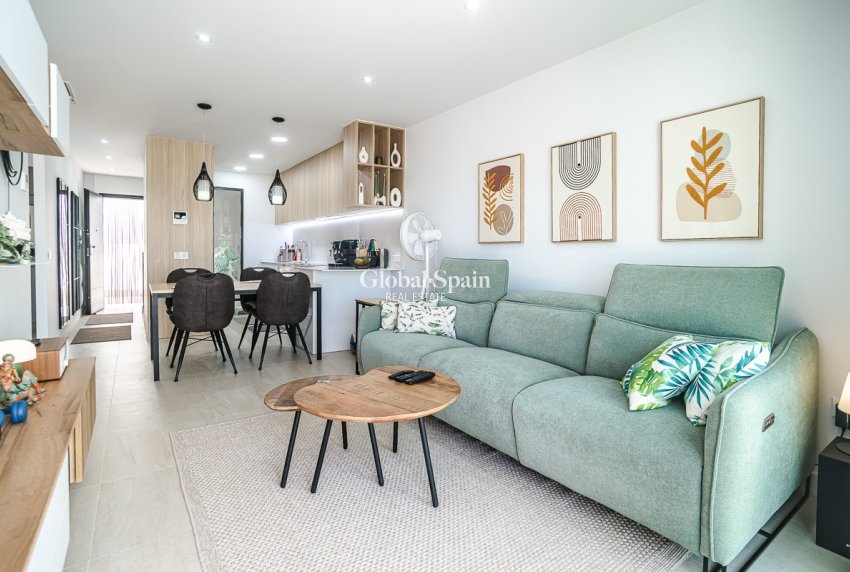 Wiederverkauf - WOHNUNG -
TORREVIEJA - LOS BALCONES - LOS ALTOS