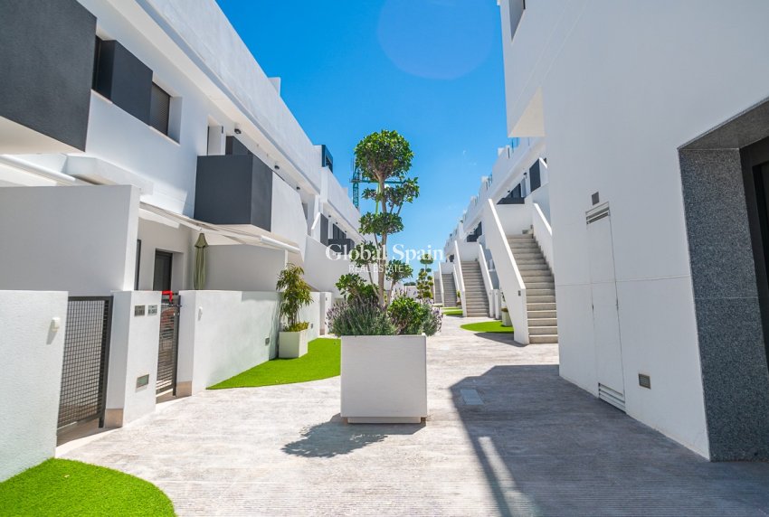 Wiederverkauf - WOHNUNG -
TORREVIEJA - LOS BALCONES - LOS ALTOS
